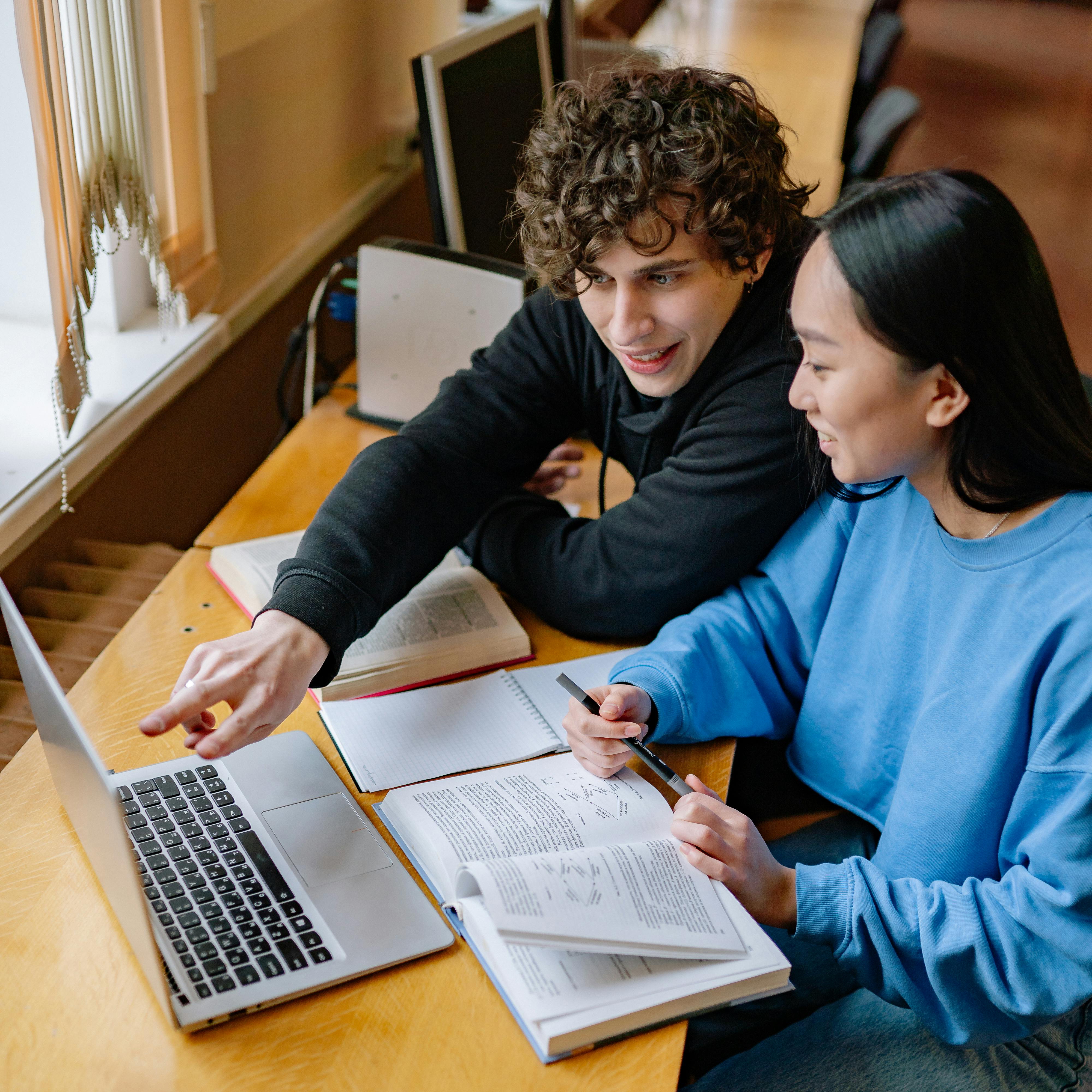 If you’re struggling with academic issues, our Advocacy Team is here to support you! Our services are free, confidential, and independent from the University. This means that we can look at things objectively and work solely in your best interest. We're here to help you understand your rights and options through support and advice, in a safe environment.